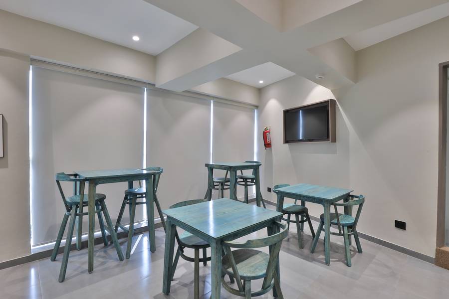 Hotel The Grand Suites,Near Nehru Bridge,3 star