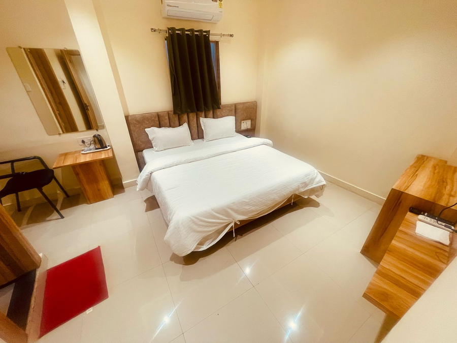 hotel anubhuti