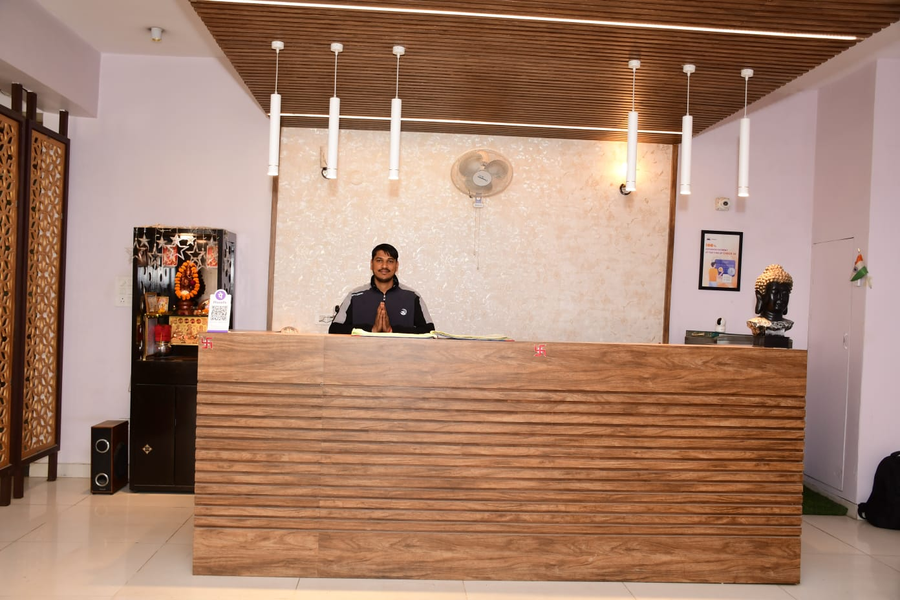 hotel stiltstay greater noida