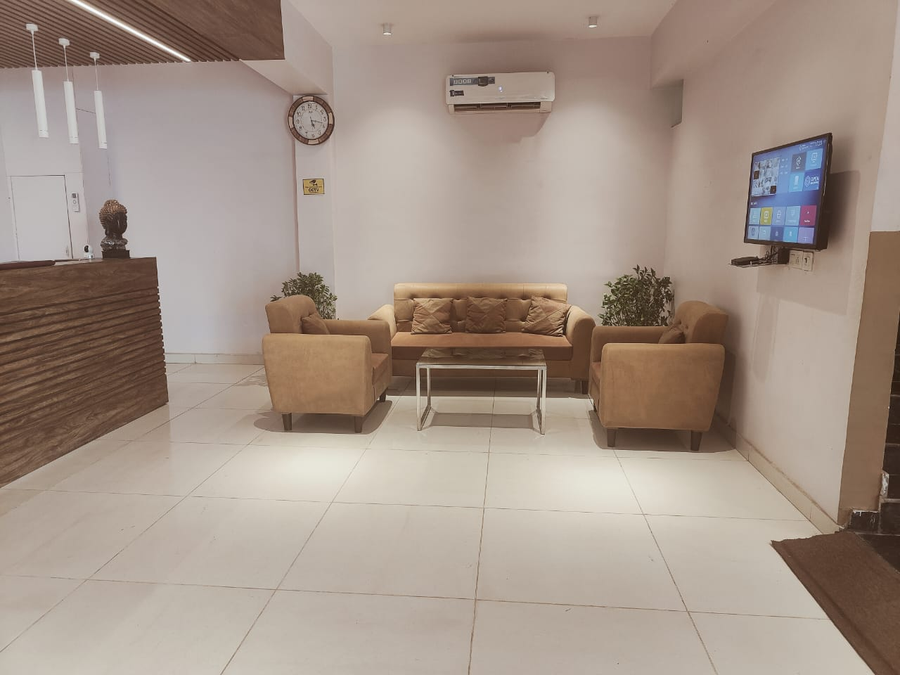 hotel stiltstay greater noida