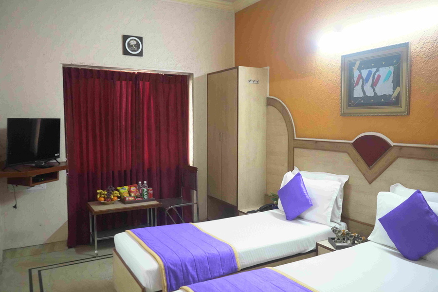 the grand krishna rooms madiwala