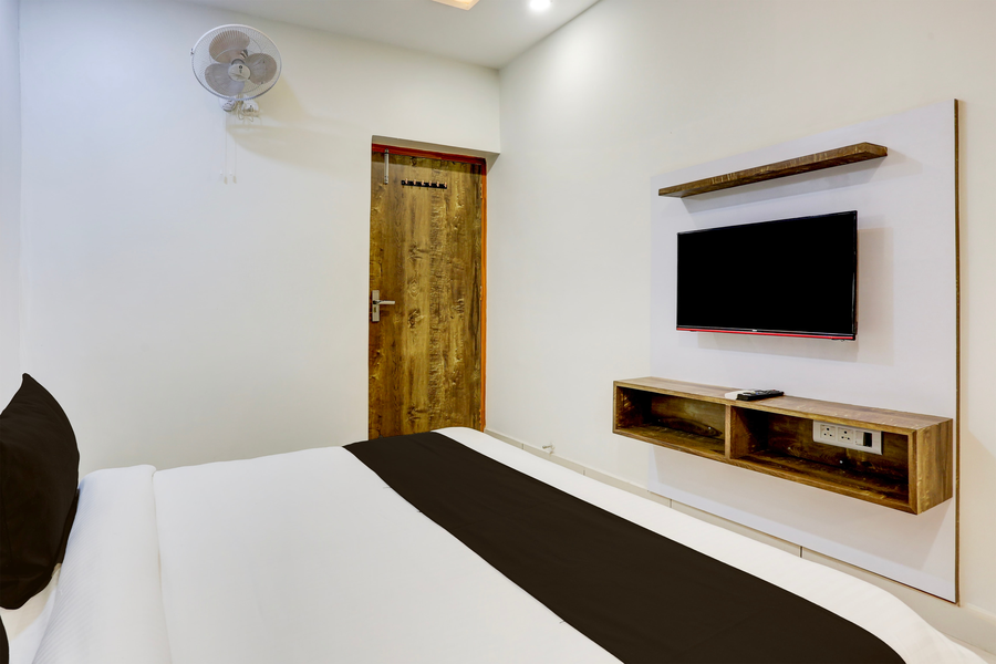 super townhouse model town rohtak formerly hotel tathastu