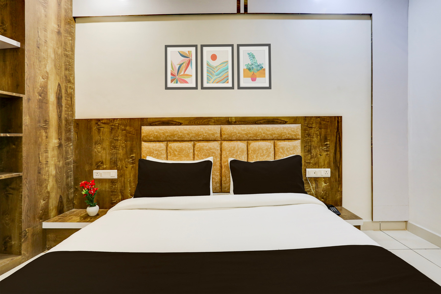 super townhouse model town rohtak formerly hotel tathastu