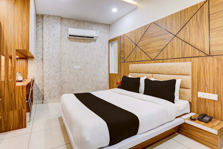 super townhouse model town rohtak formerly hotel tathastu