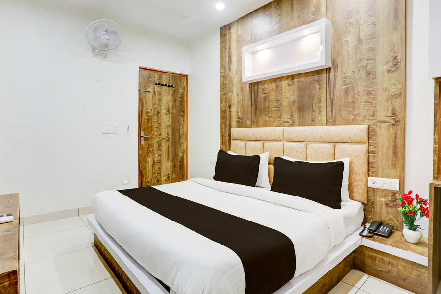super townhouse model town rohtak formerly hotel tathastu