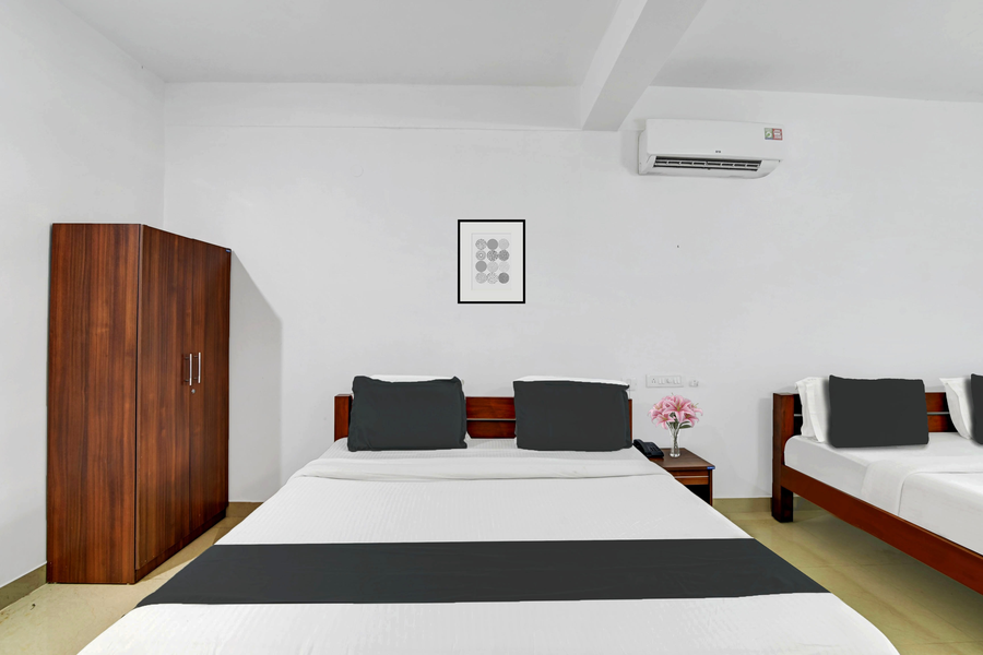 hotel o madikeri city center near ksrtc bus stand