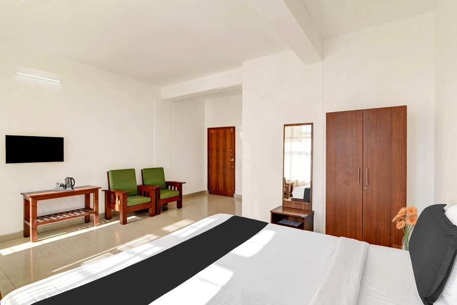 hotel o madikeri city center near ksrtc bus stand