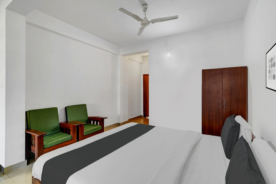 hotel o madikeri city center near ksrtc bus stand