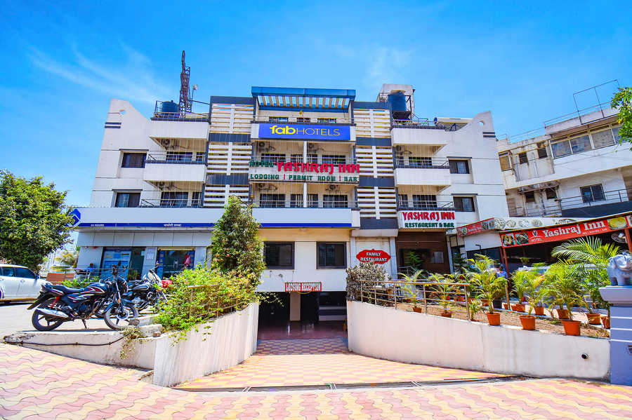 Fabexpress Yashraj Inn,,3 star
