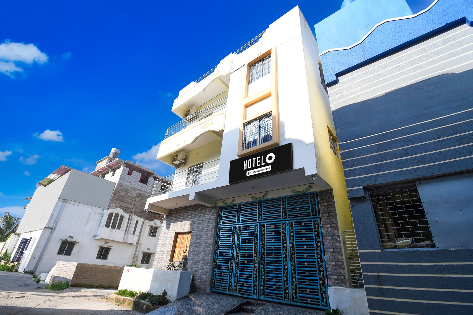 super hotel o sarvodaya nagar near railway station