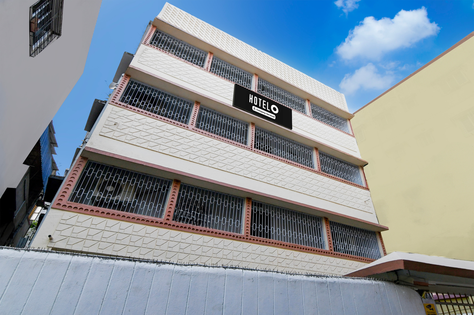 Super Hotel O Picnic Garden Formerly Amaris Stay,Uluberia,3 star