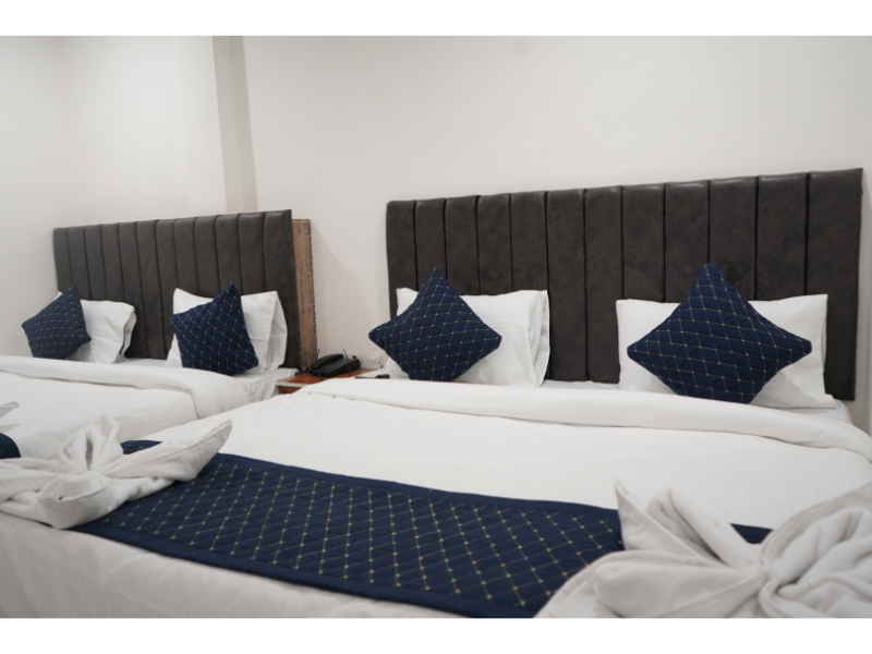 hotel kashi grand inn