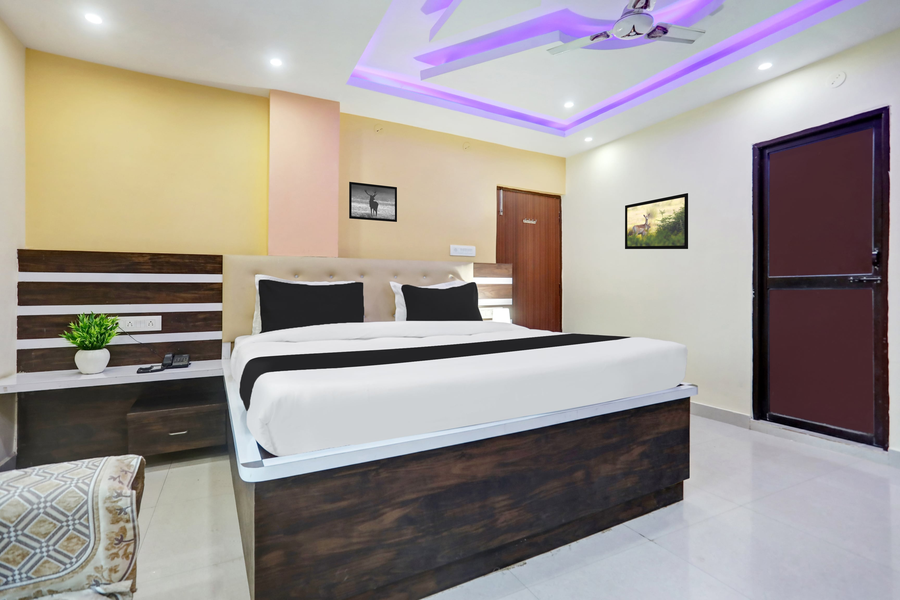 super collection o danapur near railway station