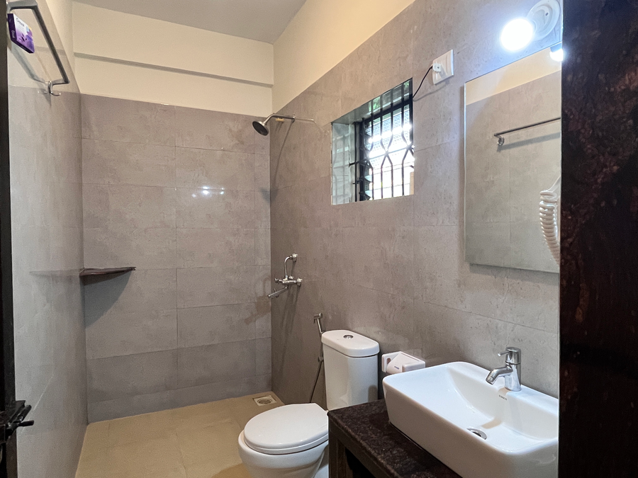 Morjim Sunset Hotel,Morjim Beach-North Goa,2 star