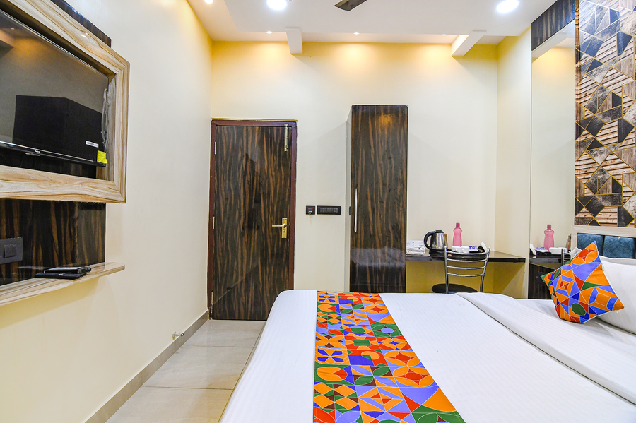 Fabhotel Royal Park Inn,,3 star