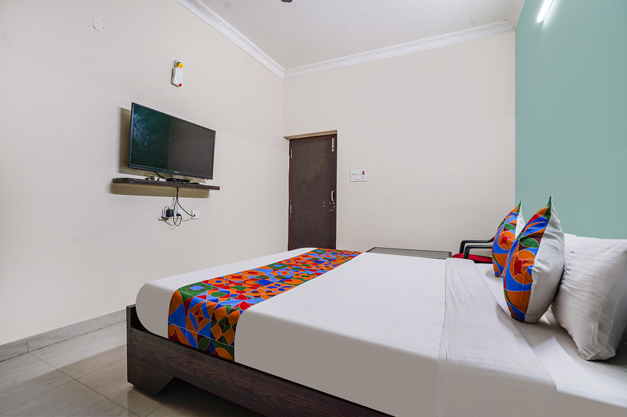 fabexpress d grand nr jntu college metro station kukatpally