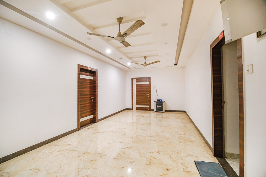 Hotel Apple Tree,G S Road,3 star