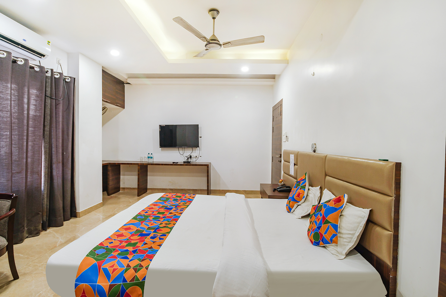 hotel apple tree