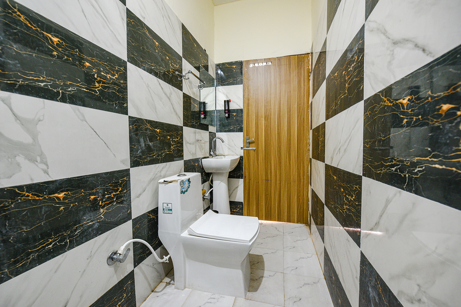 fabhotel sizzling resort and adventure nr main market