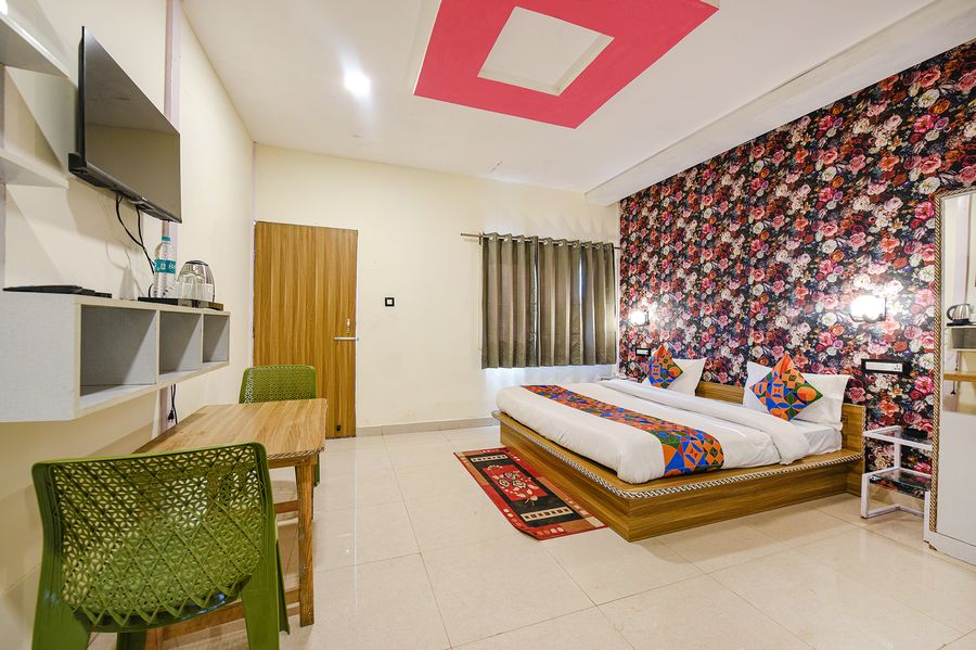 fabhotel sizzling resort and adventure nr main market