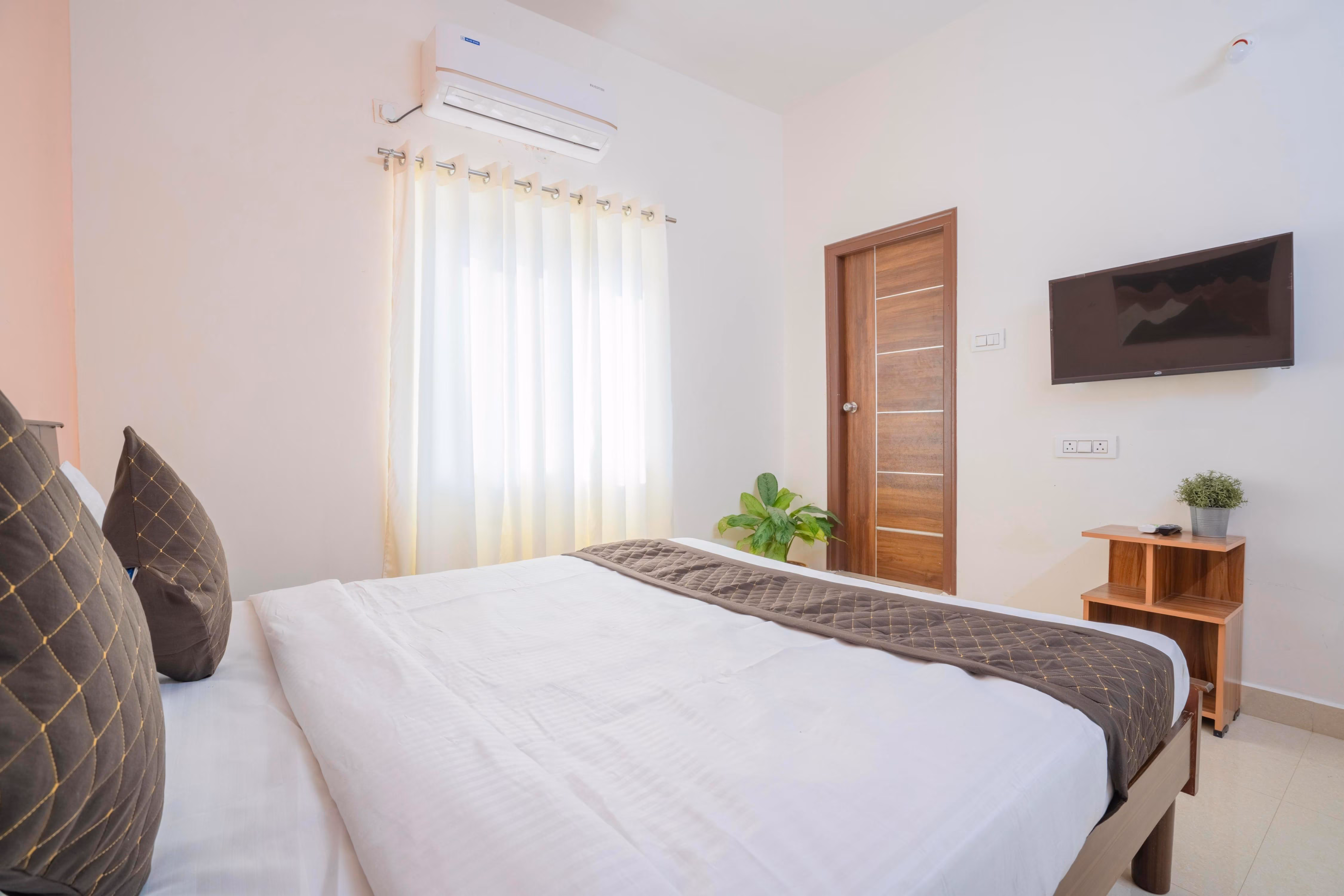 hotel key suites gachibowli