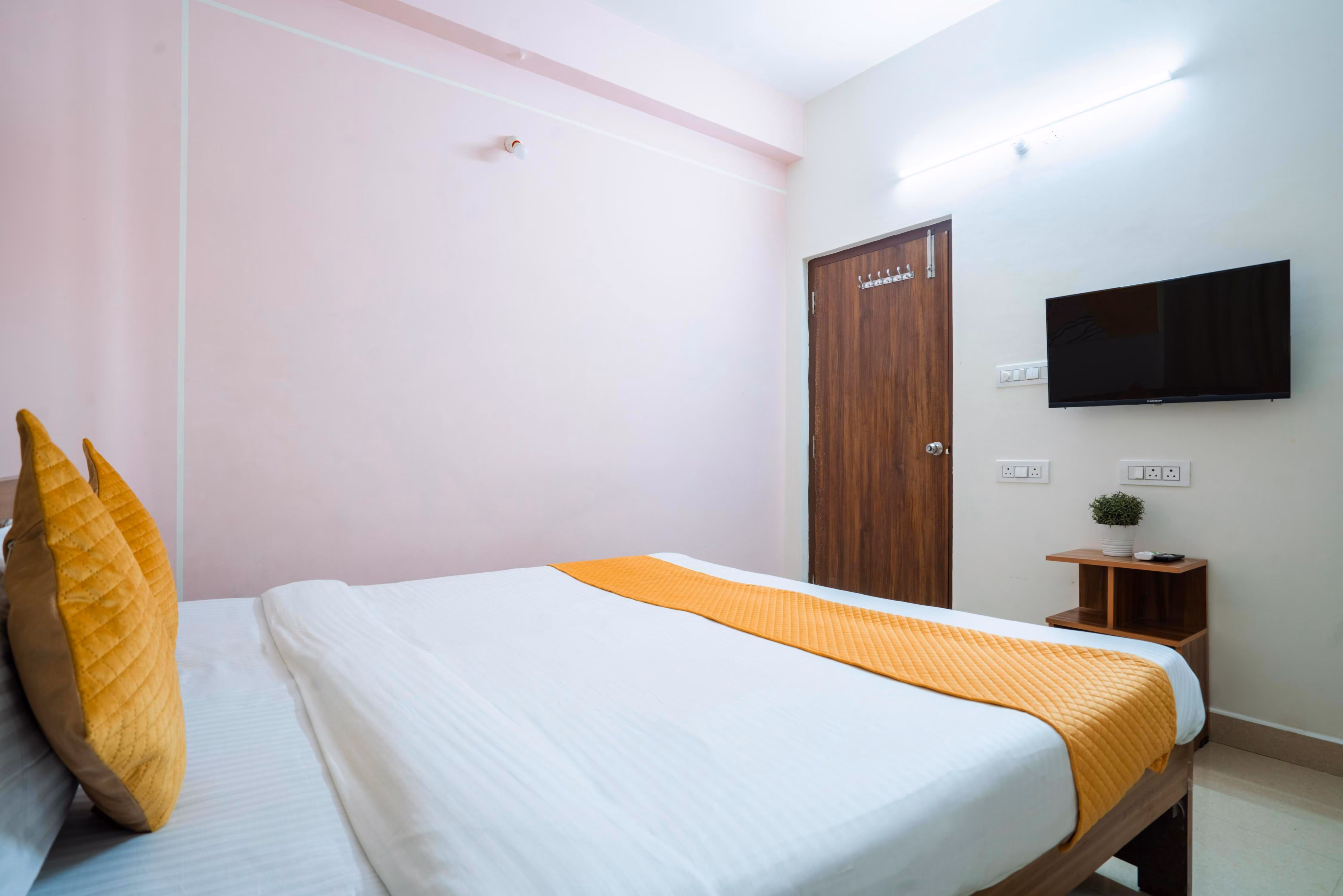 hotel key suites gachibowli