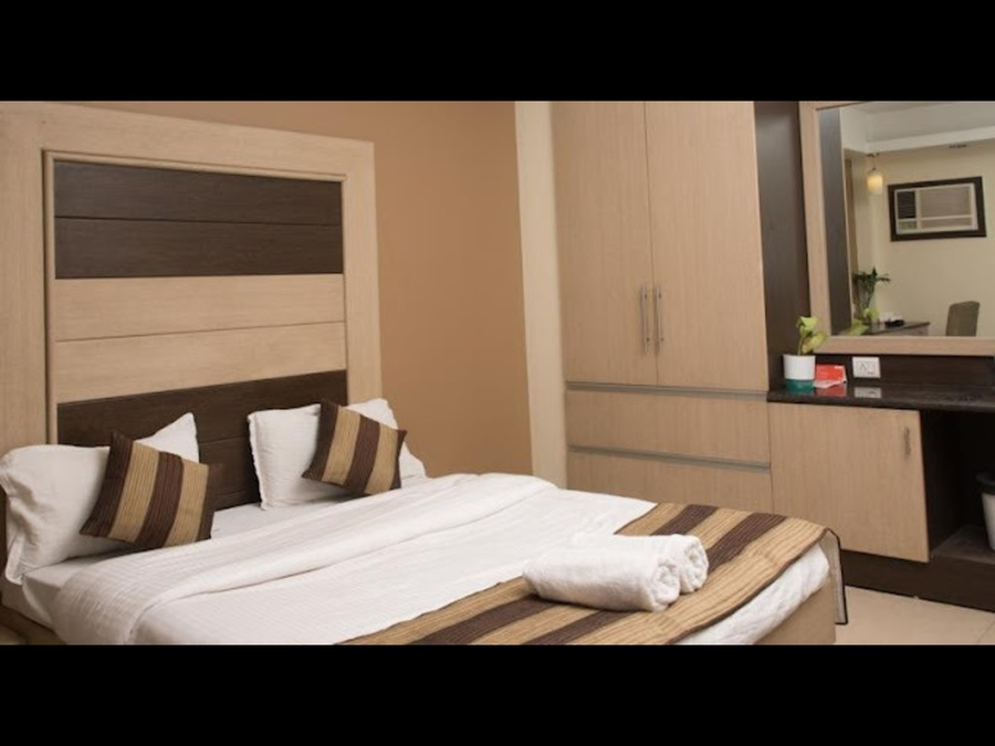 pacific inn huda city centre sec 41