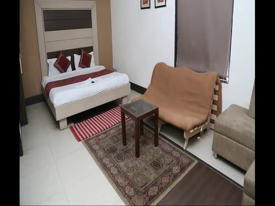pacific inn huda city centre sec 41