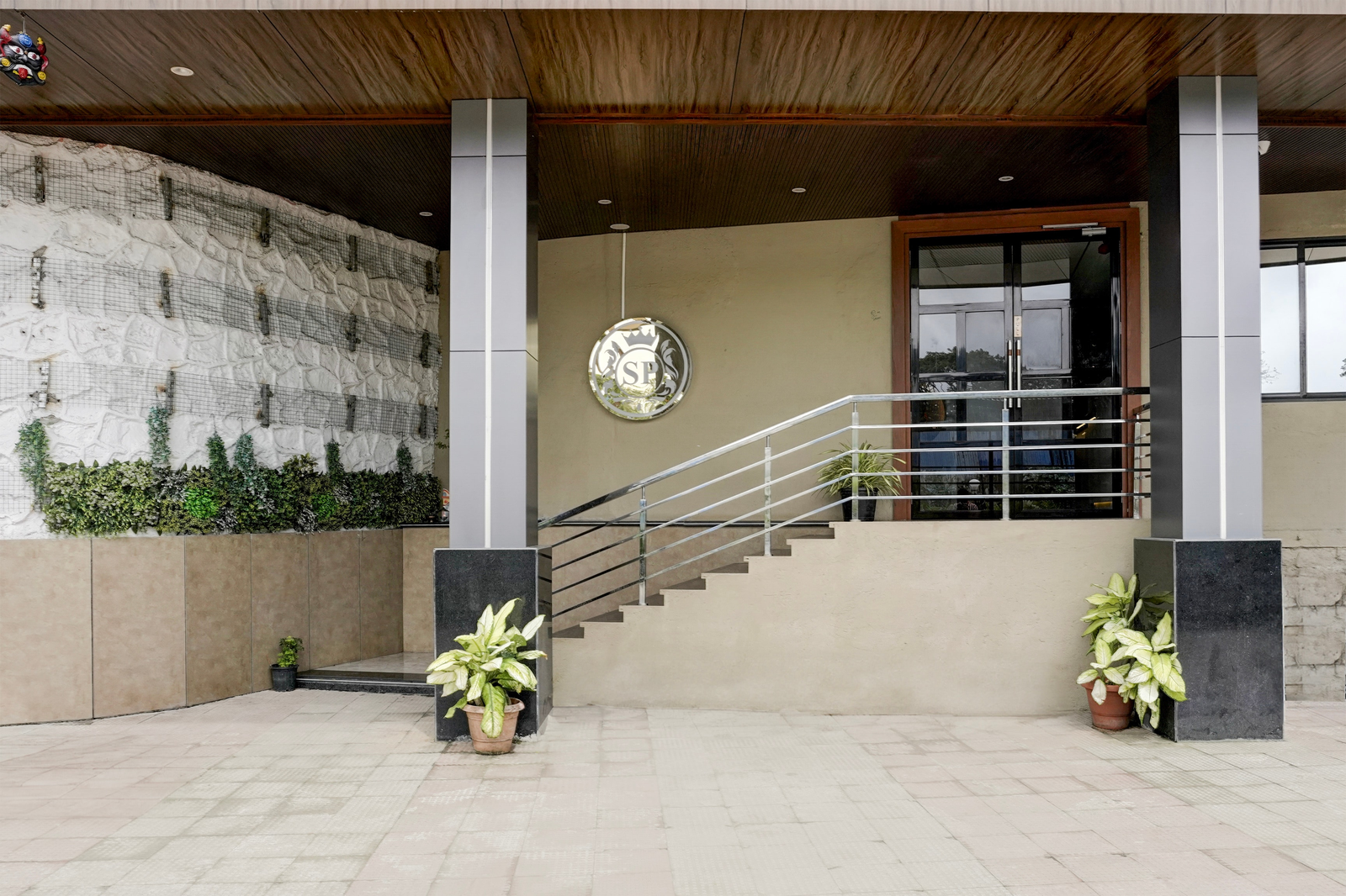 Super Collection O Ghodbunder Road Formerly Sanwith Residency,,3 star