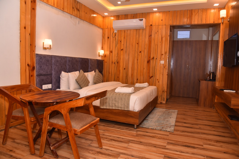 qcent woods spa resort rishikesh