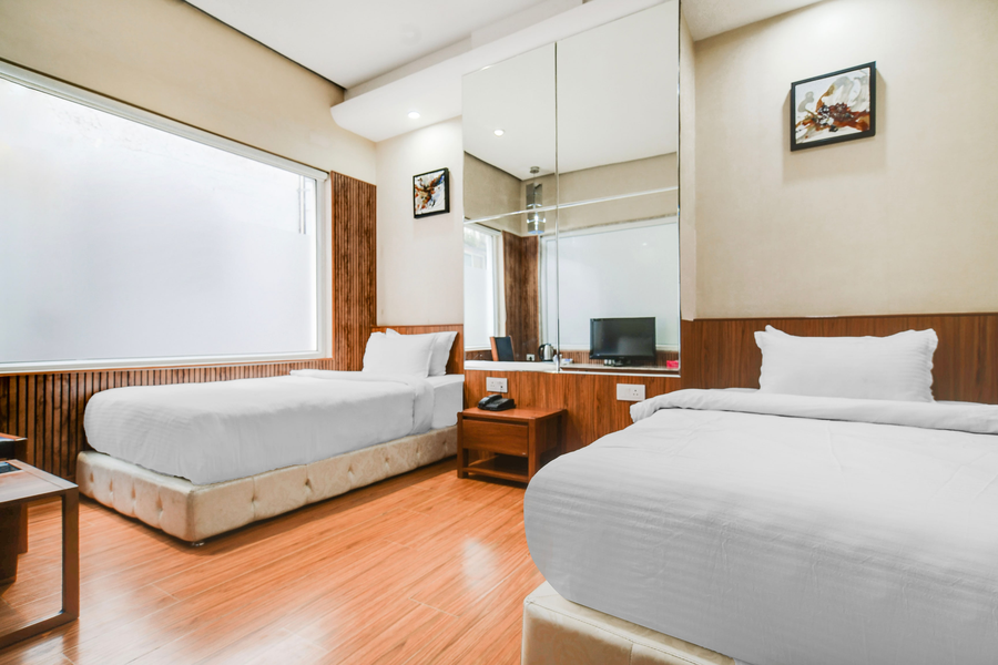 palette sapphire star chappan market