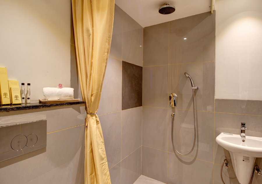 rhythm gurugram hotel and suites sohna road