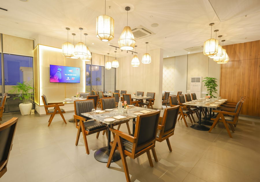 rhythm gurugram hotel and suites sohna road