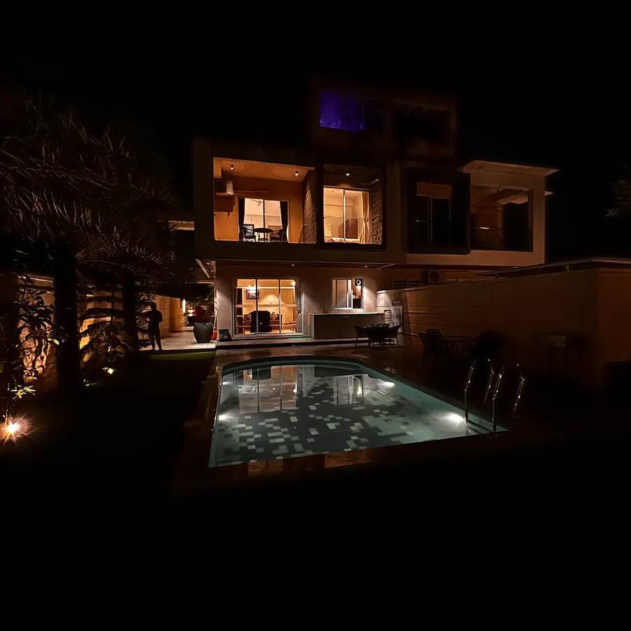 Touchwood By Stellar Stays,,3 star
