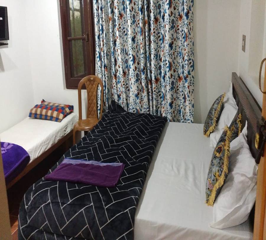 Gudoo Paying Guest House,Dal Lake,3 star