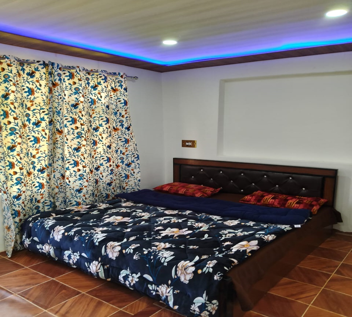 gudoo paying guest house
