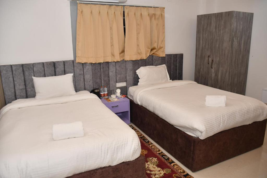 hotel ratneswar