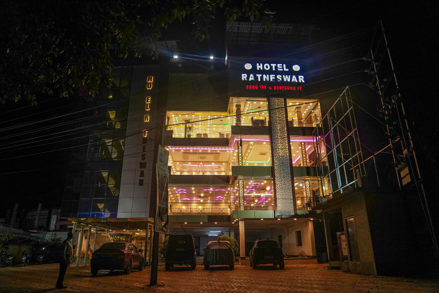 Hotel Ratneswar,,3 star