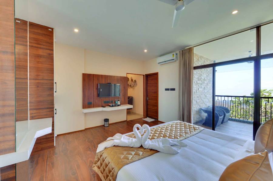 Mount Pico,Manjakuttai Road,2 star