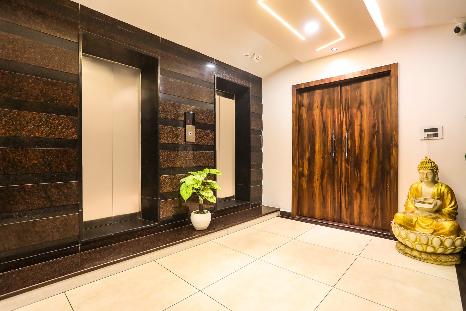 townhouse kota airport formerly hotel shaily royal