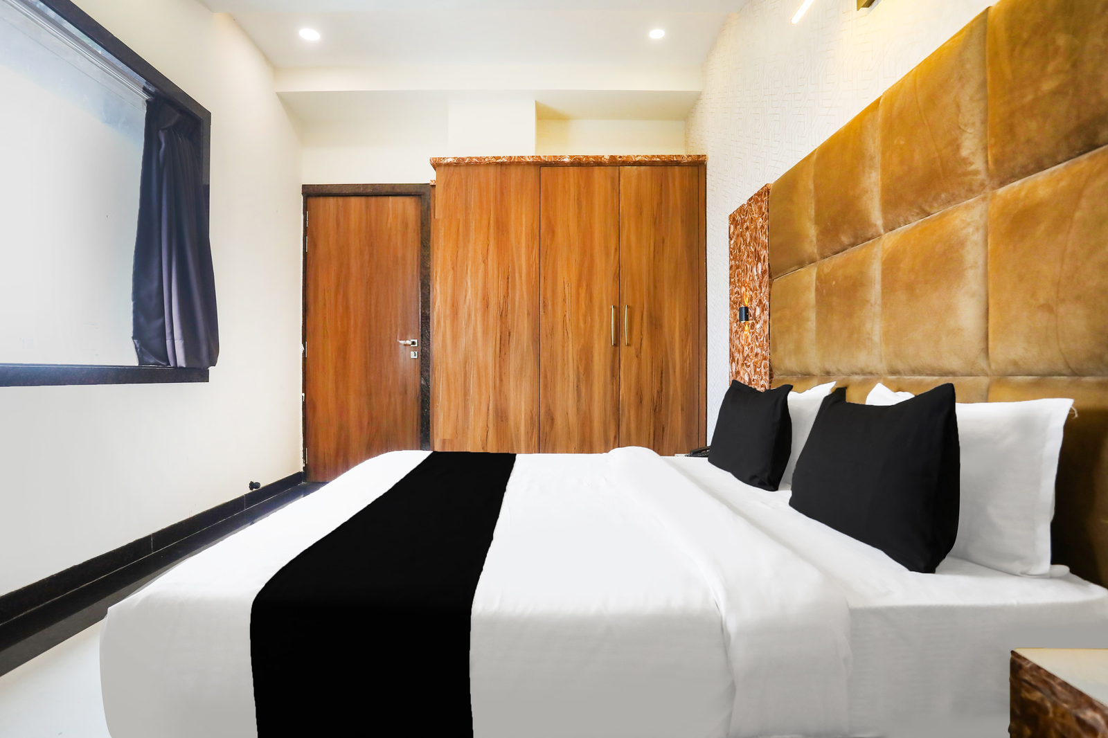 townhouse kota airport formerly hotel shaily royal