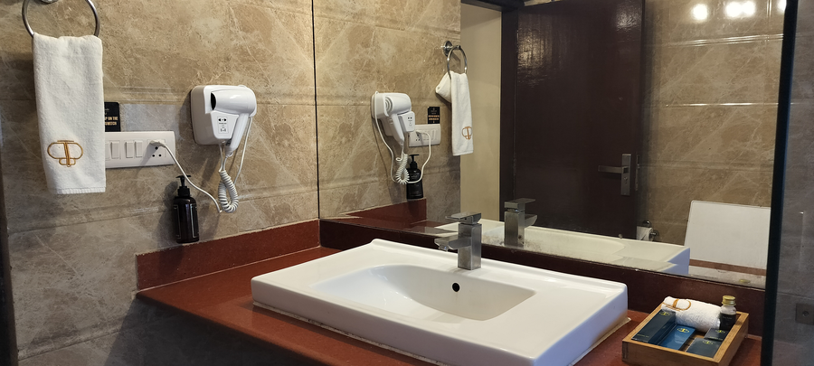 bel la monde riverside jim corbett