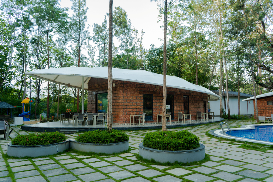 tgi redolent resort and spa