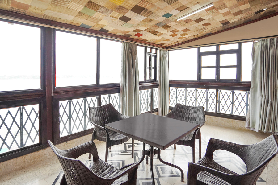 palette by checkin heritage scindia ghat
