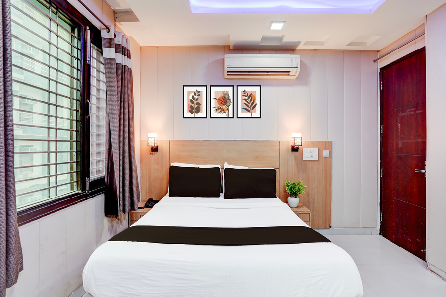 super hotel o rohini sector 24