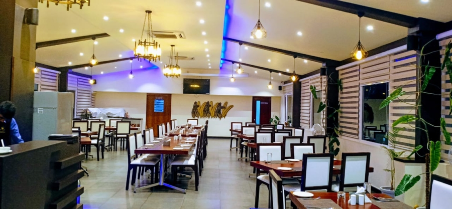 Hotel Blue Pearl,Indira Gandhi Road,3 star