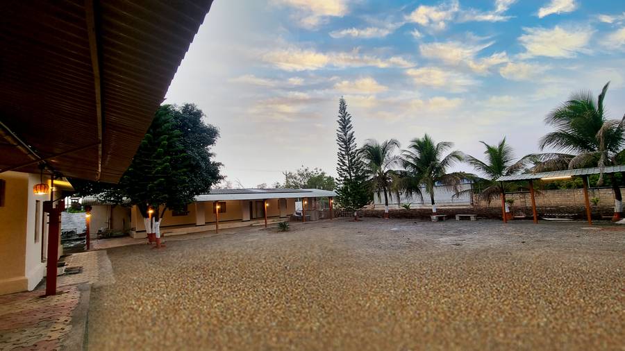 Dev's Den Sasan Gir,Bhalchhel, Sasan Gir,3 star
