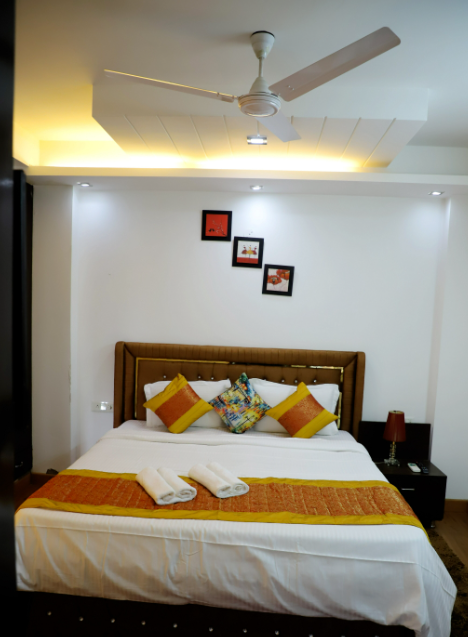 fortune home service apartment 3bhk j 215 saket