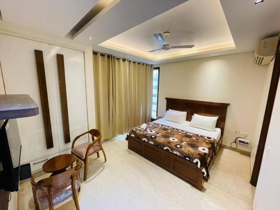 fortune home service apartment 4bhk d 163 saket