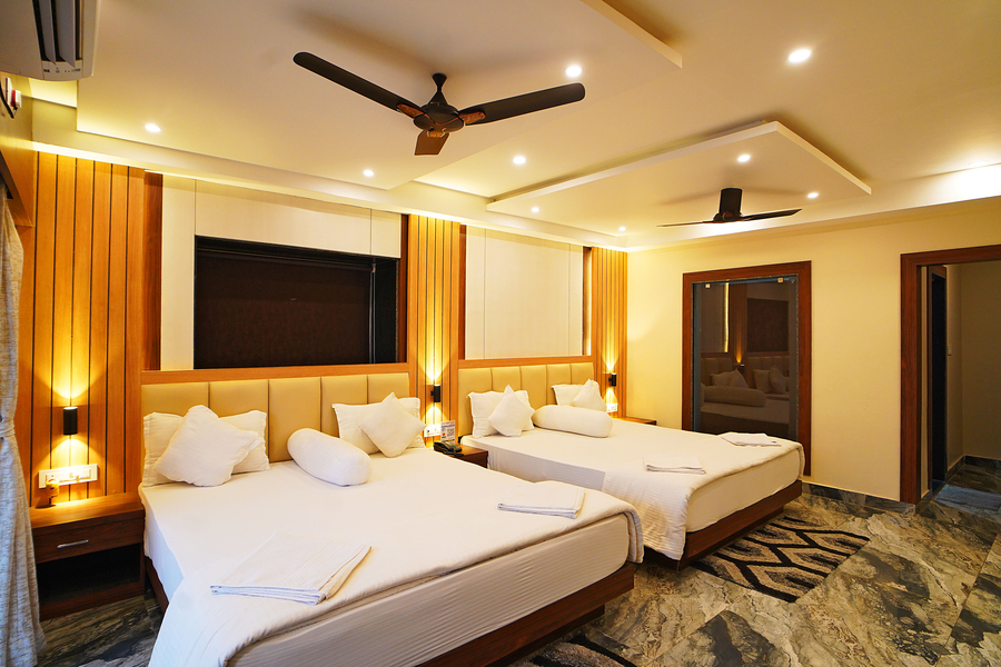 royal palace beach resort